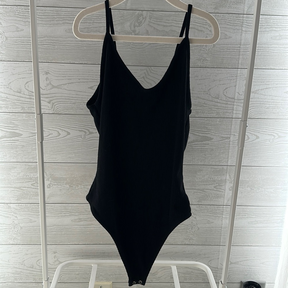 Black American Eagle Ribbed V-Neck Bodysuit